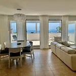 Lux View *