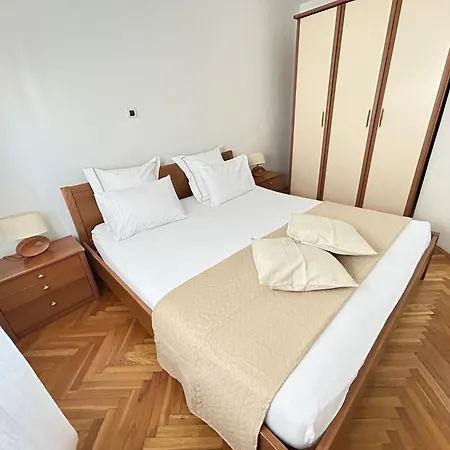 Lux View 아파트 *
