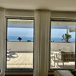 Lux View