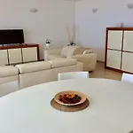 Lux View * Split