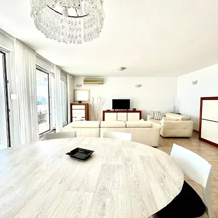 Lux View Beach Apt Lägenhet Split