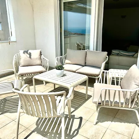 Lux View Beach Apt Split